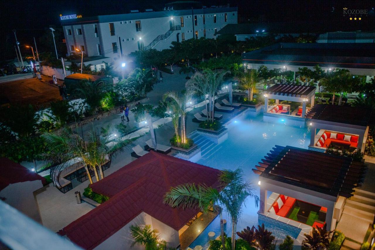Kozobe Hotel Ambilobe Zewnętrze zdjęcie
